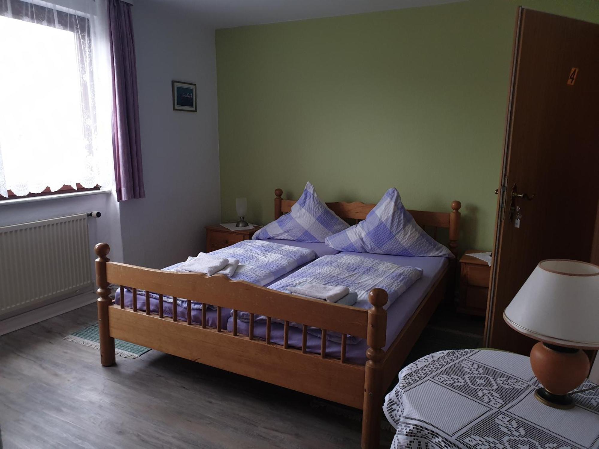 Gaestehaus Zum Georgenberg 戈斯拉尔 客房 照片